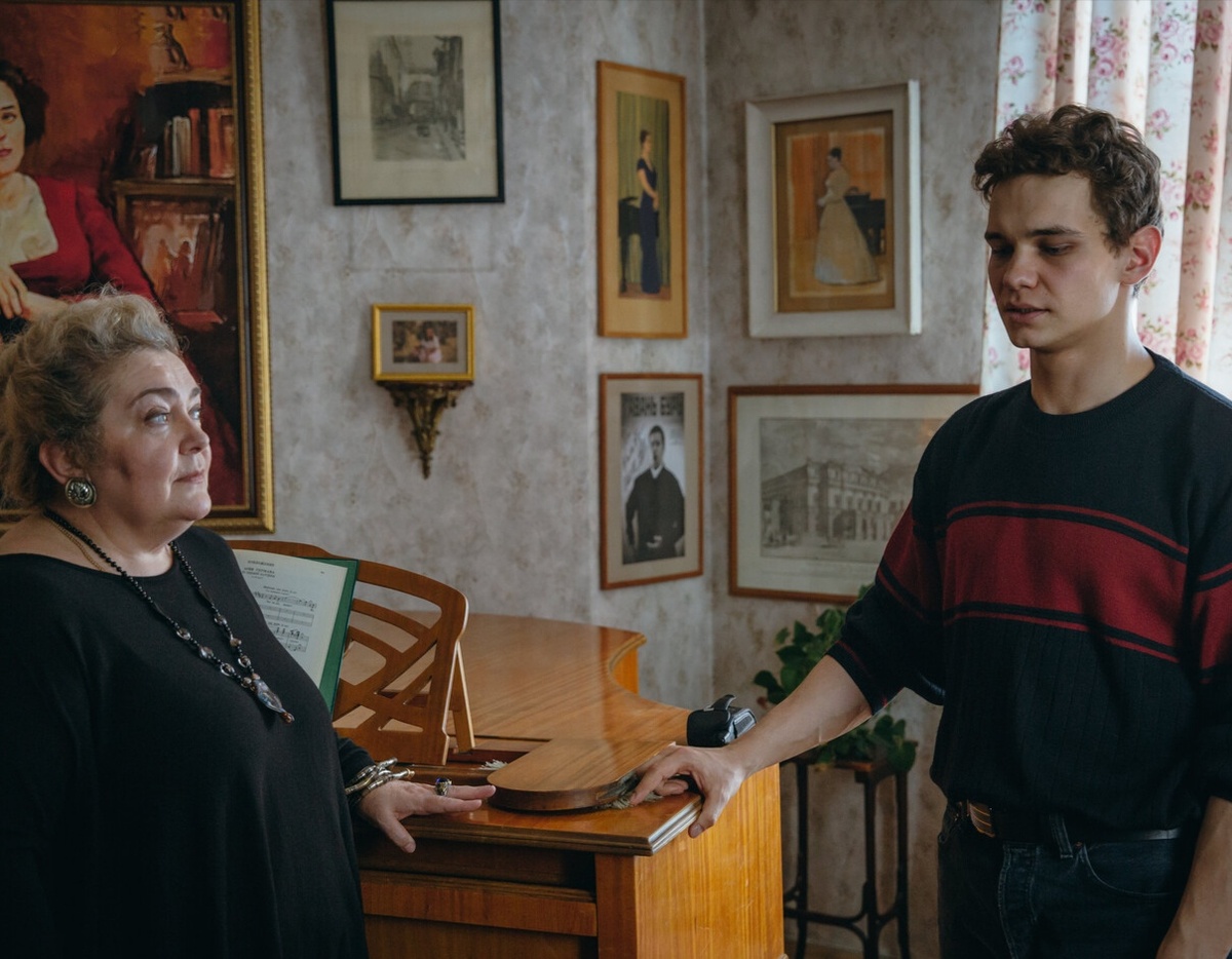 Кадр из сериала "Дети перемен".