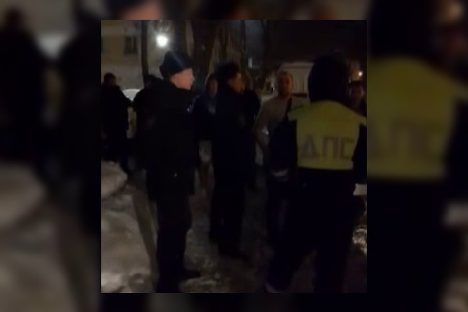    Толпа разгреванных кавказцев напаи на самарского депутата принтскрин видео.