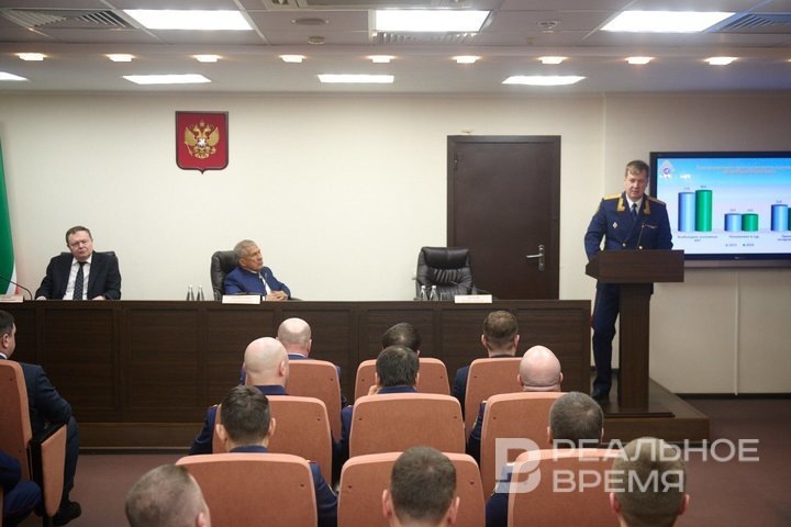 Преступлениям в рядах силовиков Валерий Липский посвятил часть доклада. Динар Фатыхов / realnoevremya.ru