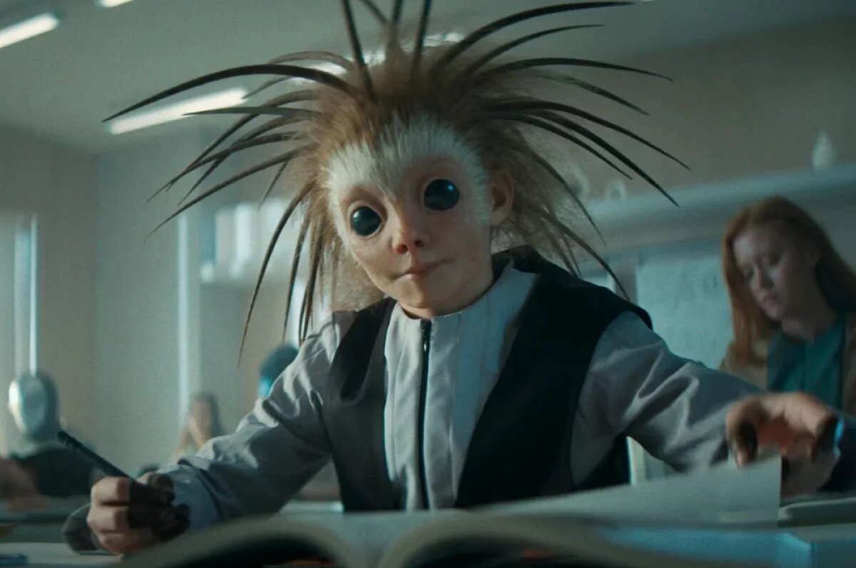    Такие одноклассники ожидают нас в будущем (кадр из фильма «Сто лет тому вперёд»).