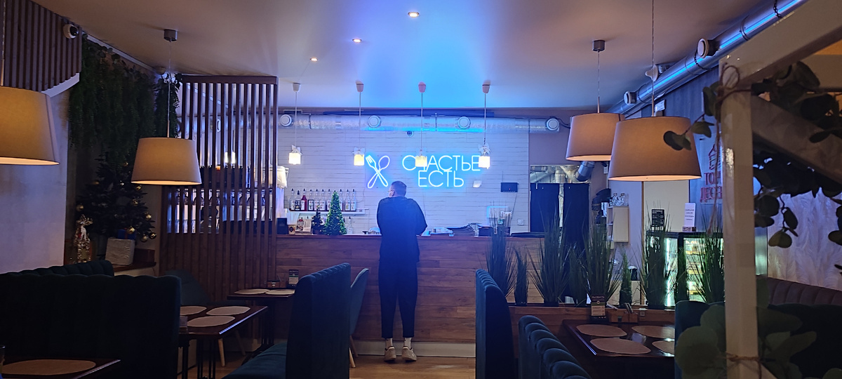 Фото автора. Вот так красиво в кафе. 