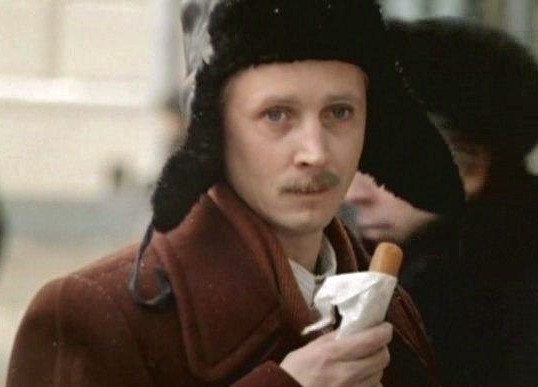 Кадр из фильма "Воено-полевой роман"