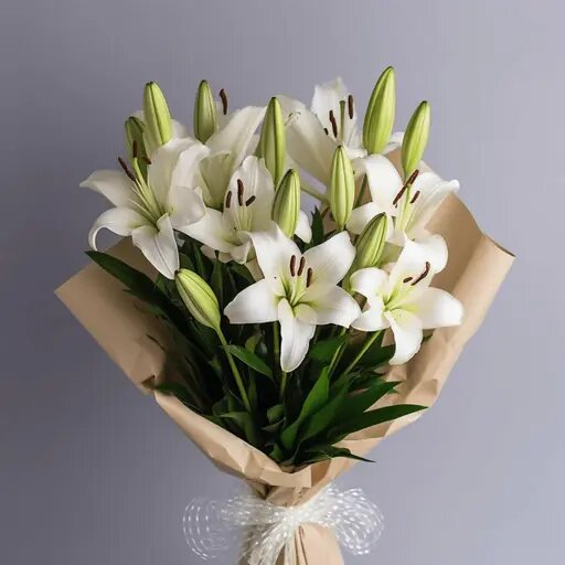   Букет из 7 белых лилий в крафте от AzaliaNow Катя Невская