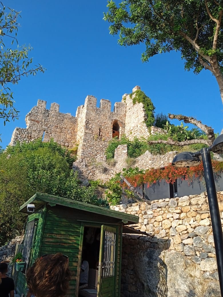 Вид на крепостную стену