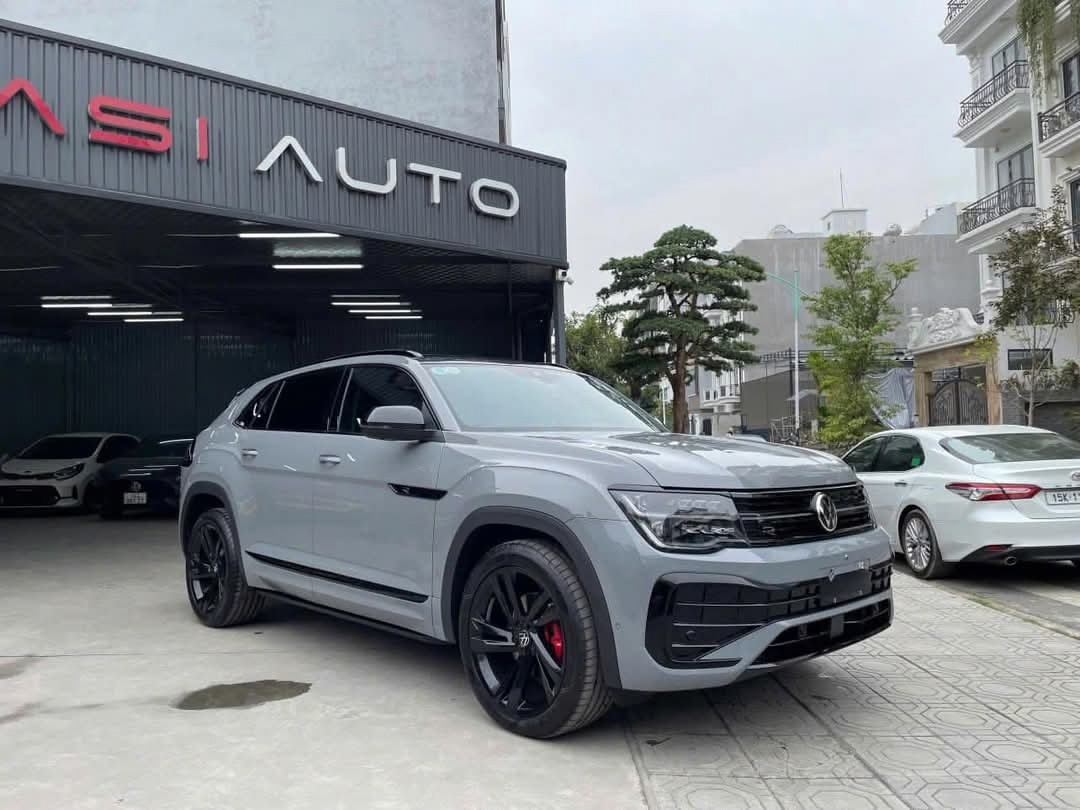 Автомобиль Volkswagen Teramont X