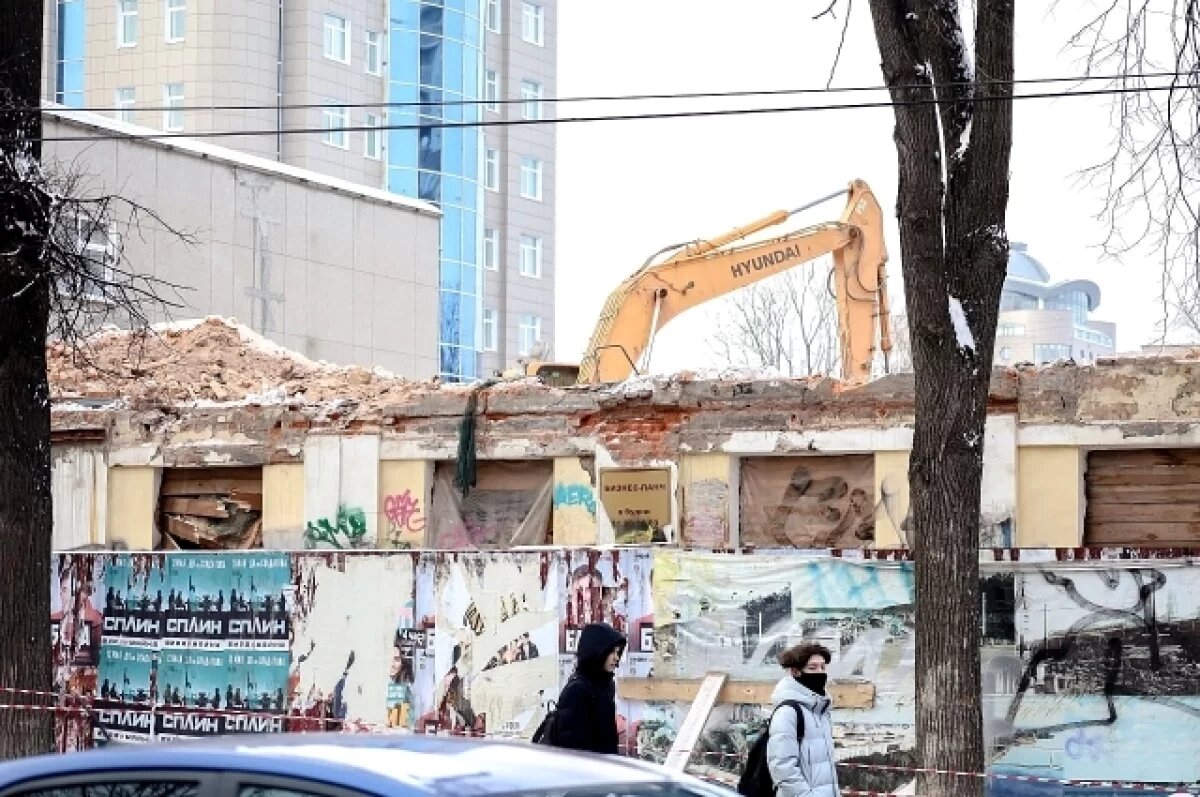    В Ростове-на-Дону многоквартирный дом в Нахичевани сравняют с землей