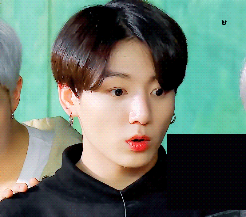 Анекдот : Чонгук, зачем снимаешь деньги с вклада? прикупил что нибудь? Да... два туза на мизере ...