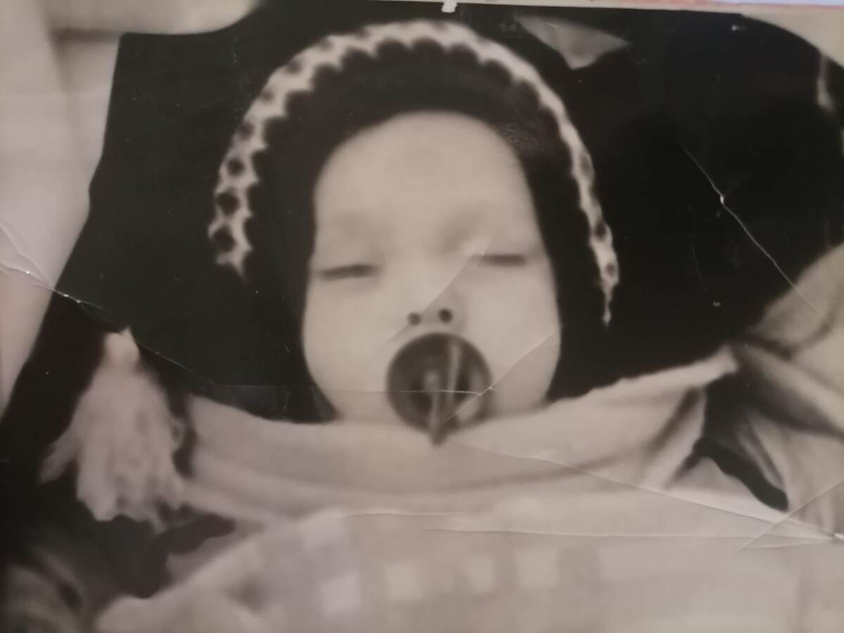 Я в коляске, мне 6 месяцев.