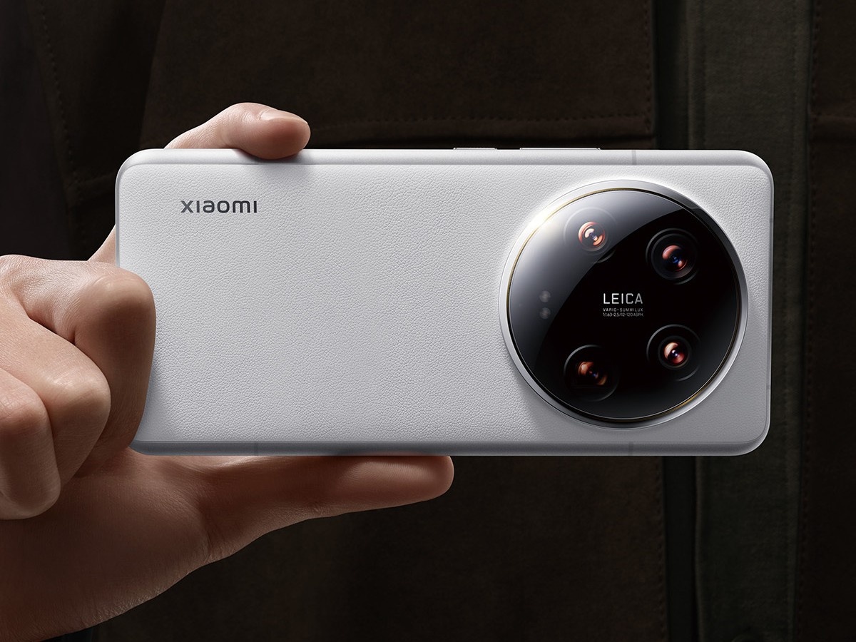    Xiaomi 15 Ultra впервые показали на реальной фотографии