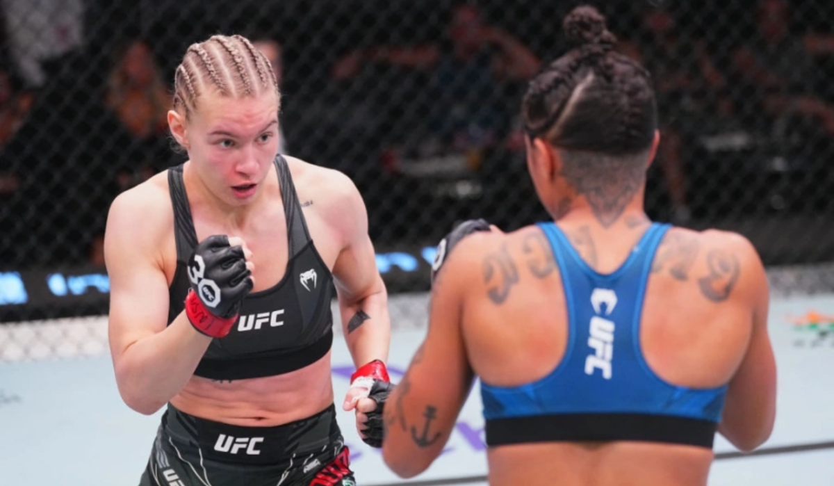     Виктория Дудакова. Источник: Zuffa LLC via Getty Images Автор фото: Jeff Bottari