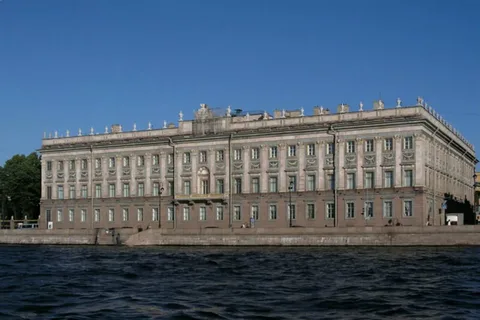 Мраморный дворец в Санкт-Петербурге Из картинок Яндекса