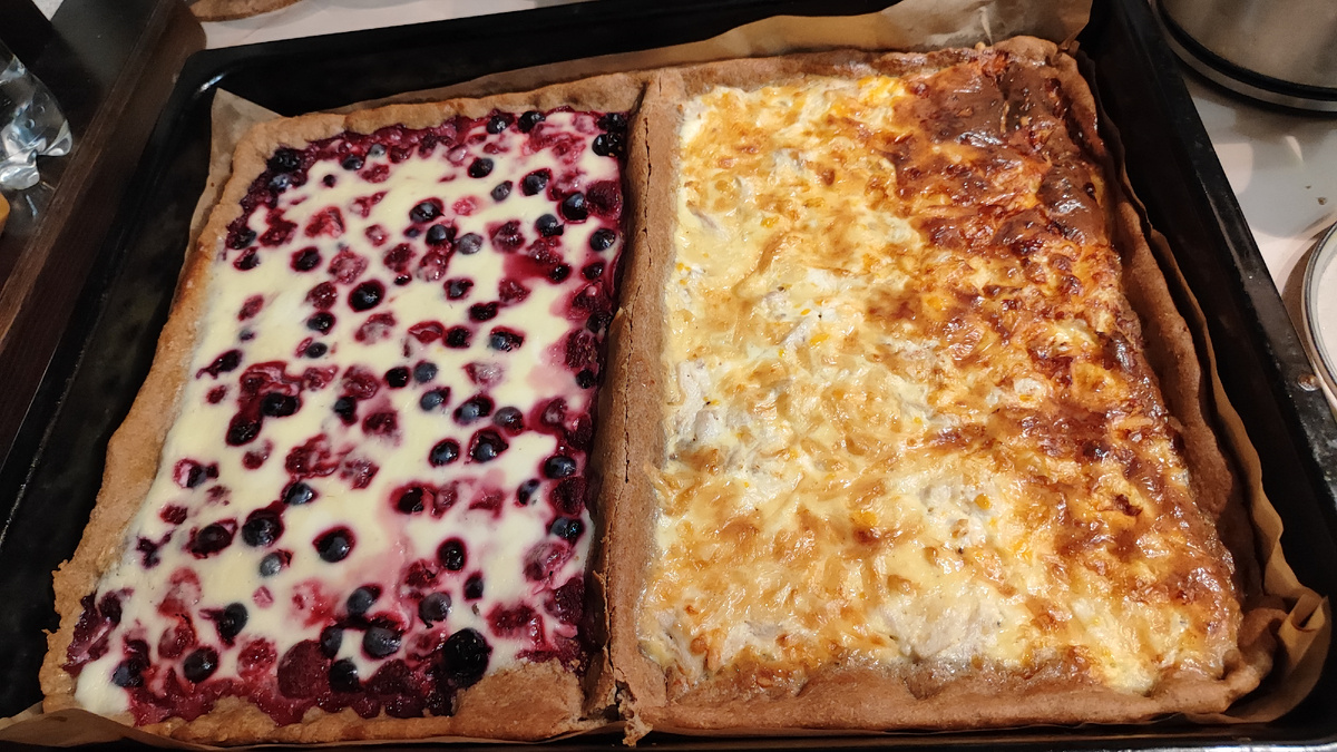 Если не хочешь печь два пирога - пеки один))