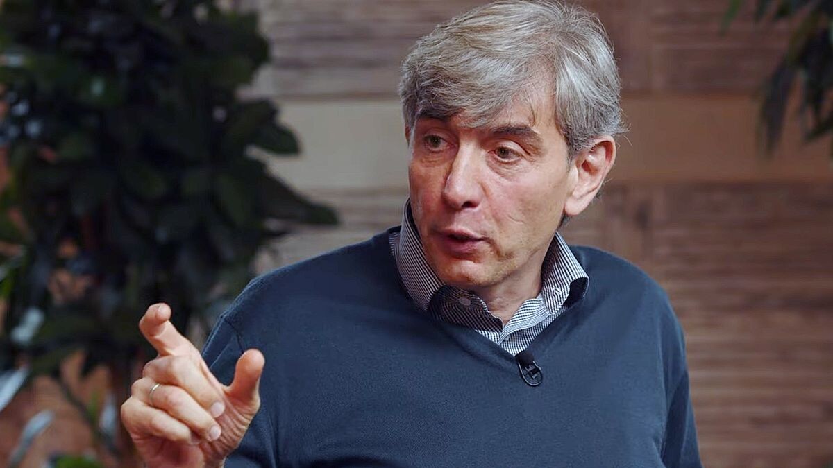    youtube.com/КомментШоу