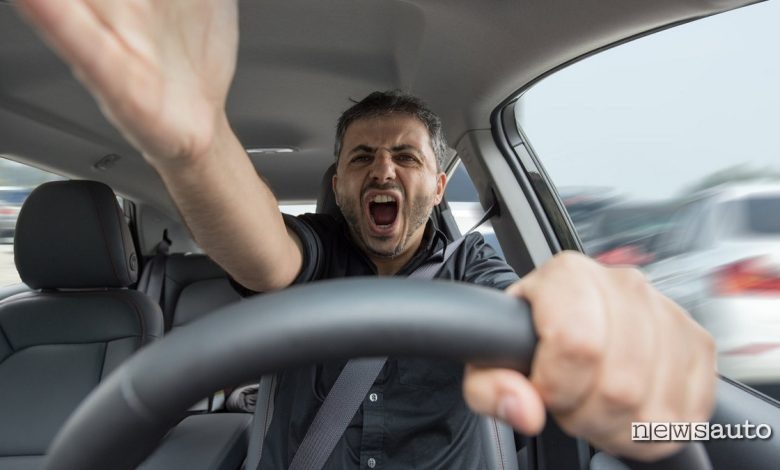 Ma che cazzo fai! Che caglione! (Непереводимая игра слов с использованием местных идиоматических выражений)