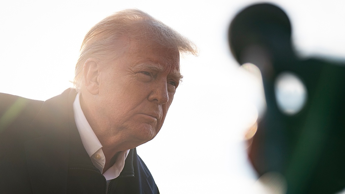 - Я пока по-хорошему требую!