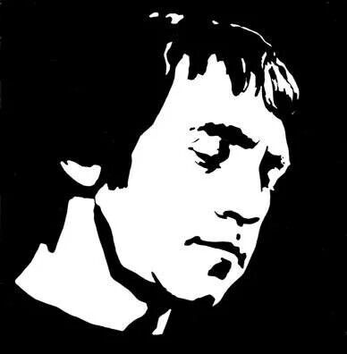 В 18 лет Владимир твёрдо решил стать актёром. Родные не поддержали  его идею и по настоянию родителей он поступил в технический институт, но почувствовав себя не на своём месте, почти сразу ушёл и стал готовится к поступлению в школу-студию МХАТ.