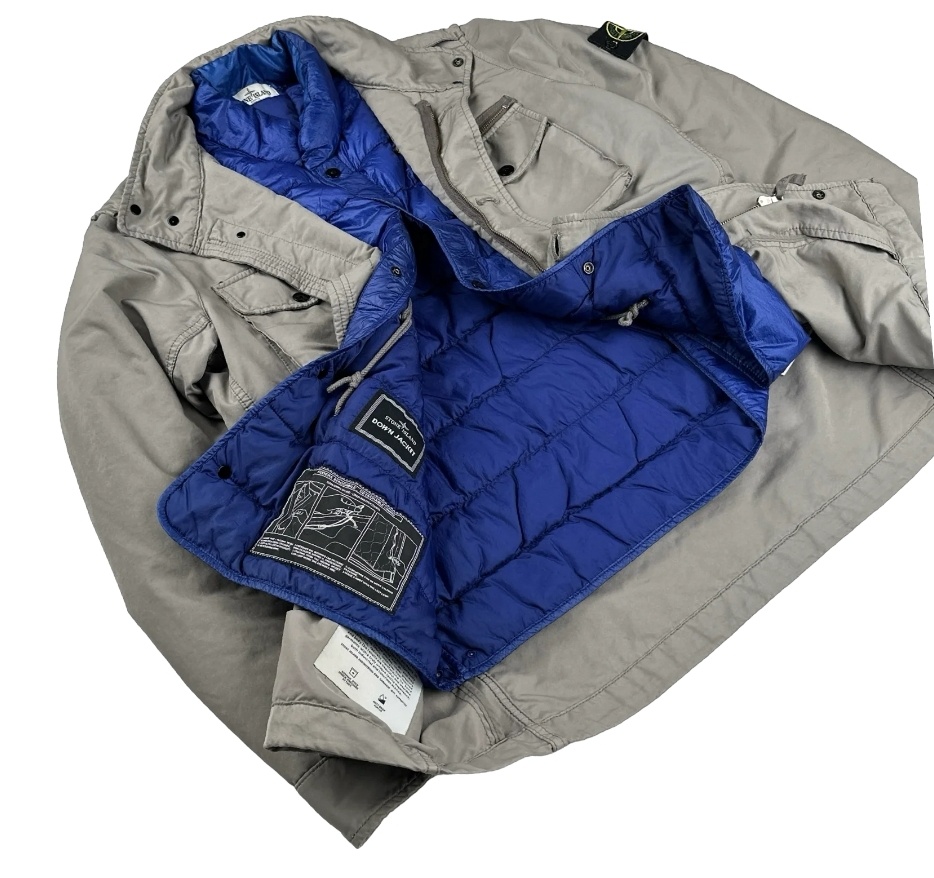 Съемный подклад позволяет носить куртку в более прохладное время по сравнению с оригинальной м65,однако она не подойдет для сильных холодов. Рекомендуемая температура до -5 - 0 градусов.