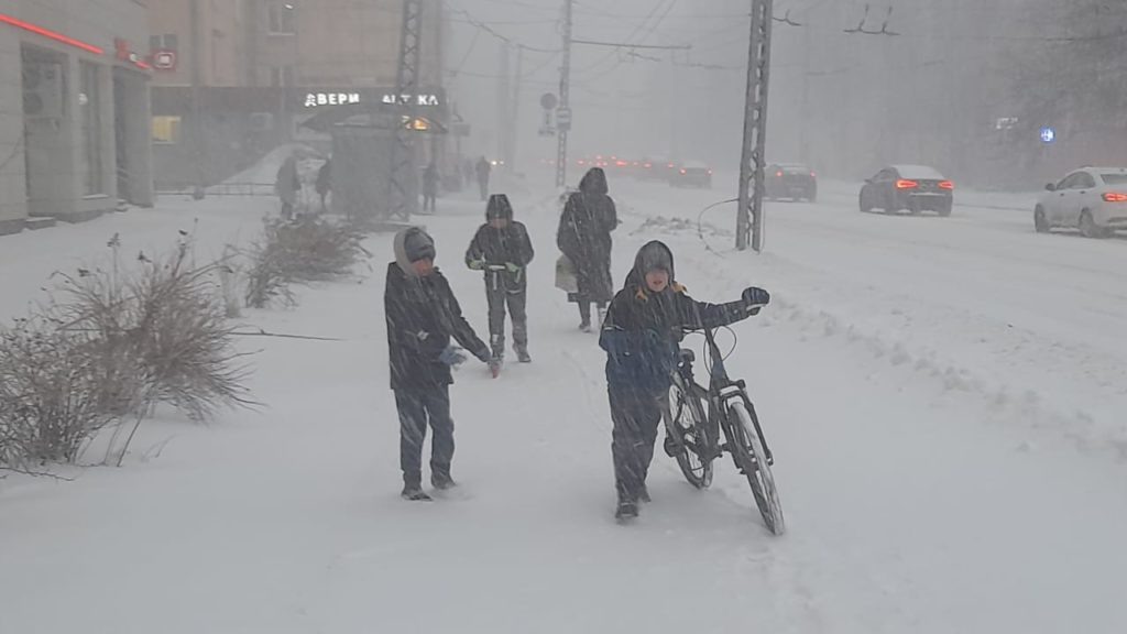    Метель. Апрель Петрозаводск. Фото: «Республика»/Максим Смирнов
