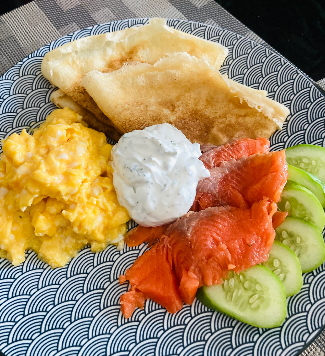 Блинчики на завтрак. Фото автора