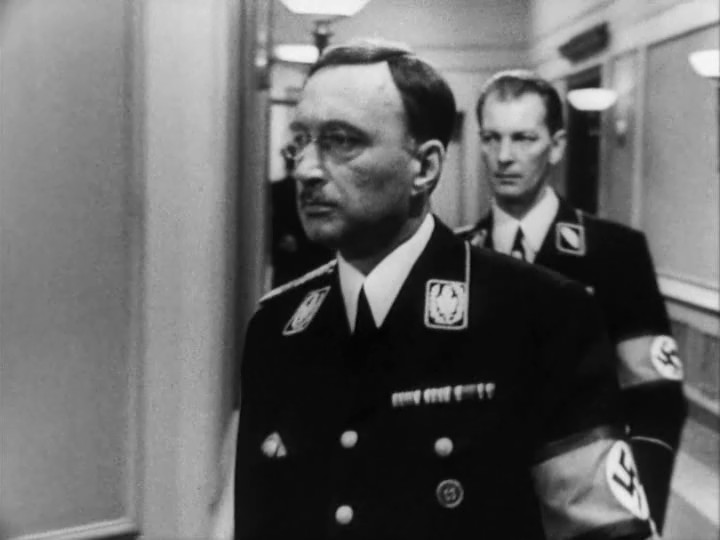 Кадр из сериала «17 мгновений весны»