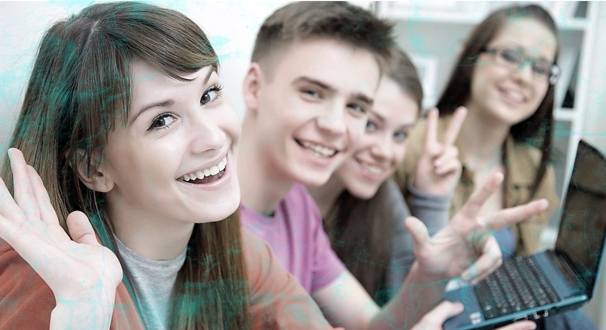 Зумеры столкнулись со взрослой жизнью и ревут от отчаяния. А как раньше было 40 лет назад, кто-нибудь помнит? Помните как было?