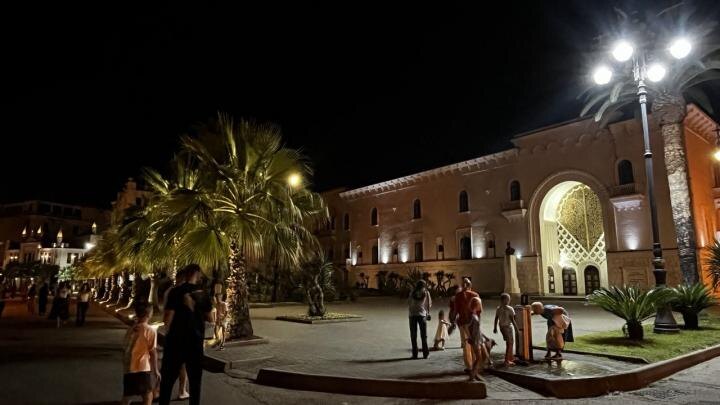 Не будет света, не будет туризма! Фото: Н. Корниенко.