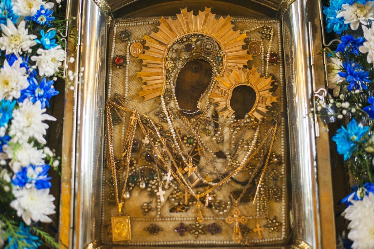 Список Грузинской иконы Богоматери, созданный во второй половине XVII века дляРаифского монастыря.