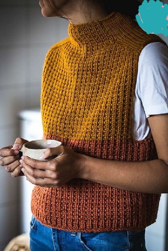 Данная жилетка связана в поперечной технике