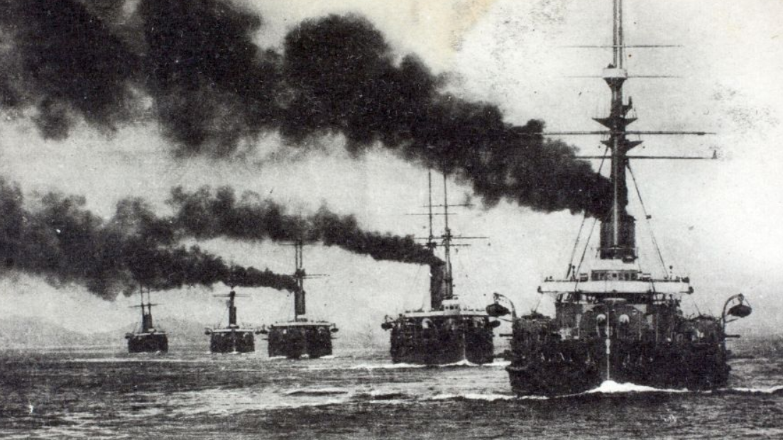 Колонная японских броненосных крейсеров, впереди - "Катори"