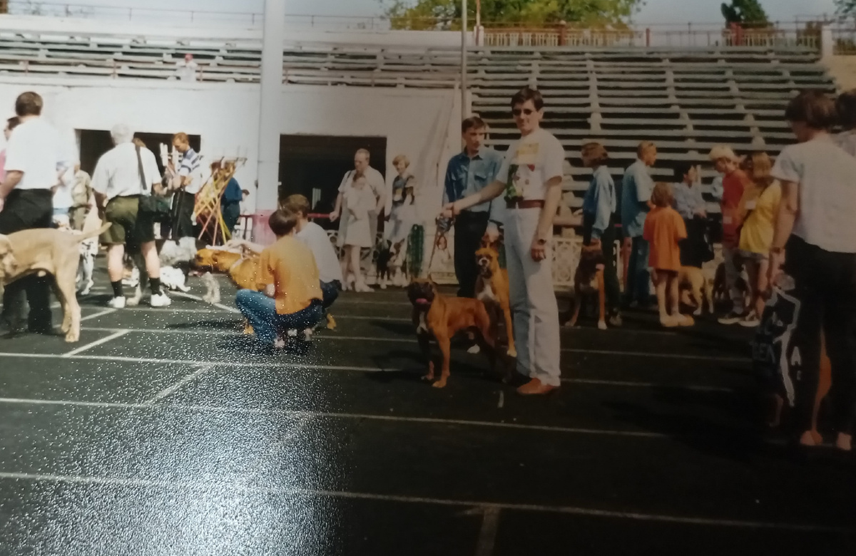 Жара была сумасшедшая, а на стадионе просто пекло