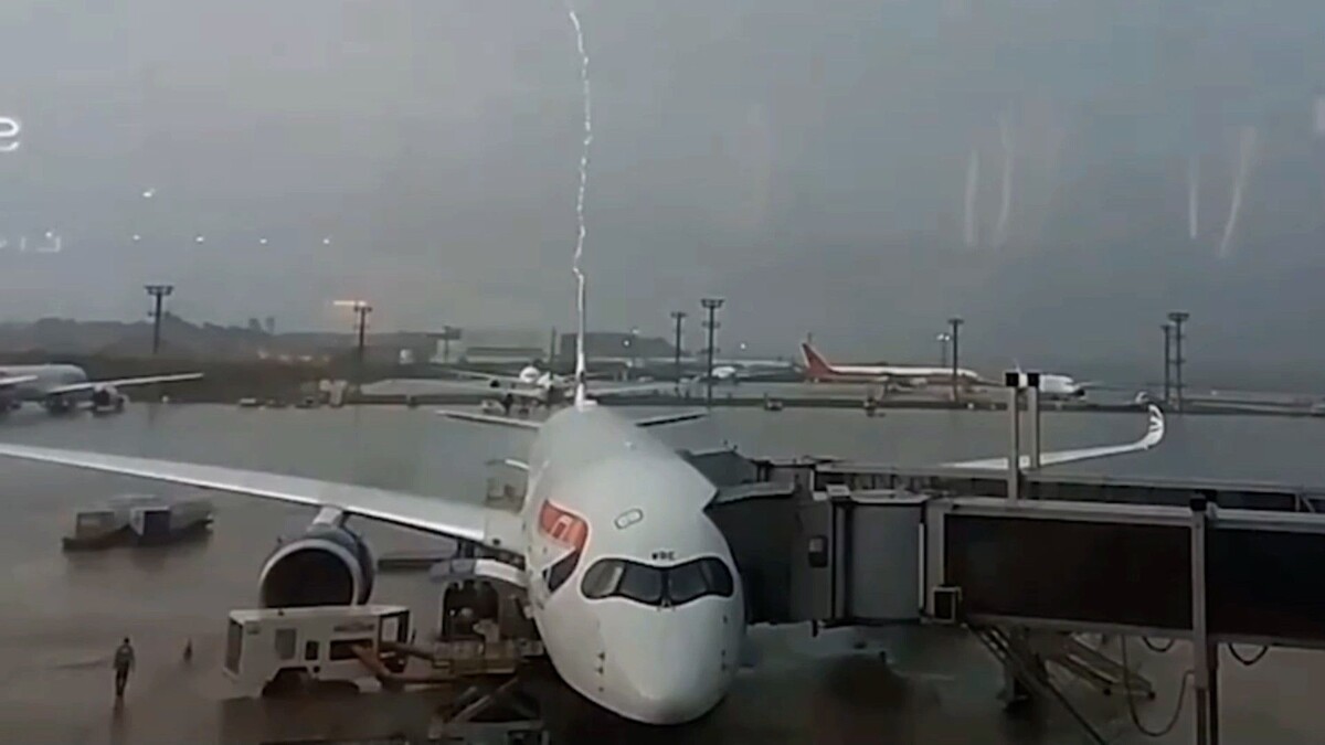     / Источник: Кадр из видео