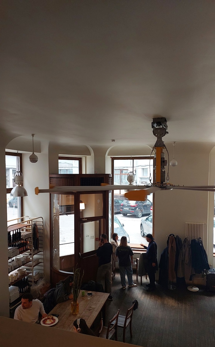 ДААА, вентилятор, тот самый узнаваемый вентилятор 2024 года :)