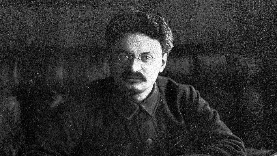     Троцкий как автор Октябрьской революции и основоположник СССР РИА Новости