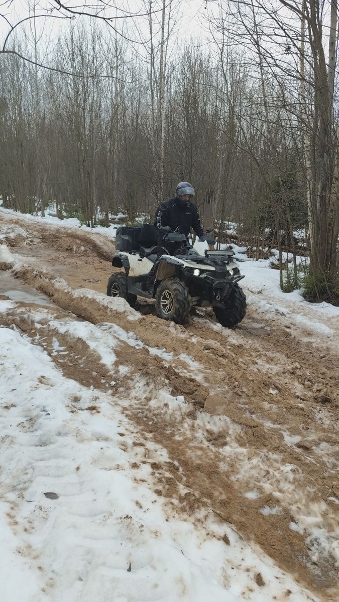 Листайте галерею. Танки грязи не бояться.