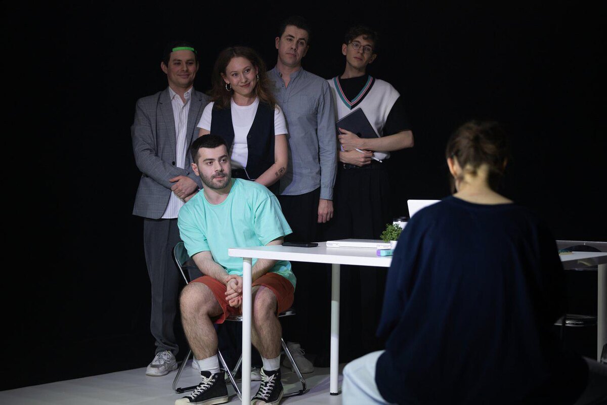 Екатерина Христова
Кадр из спектакля.