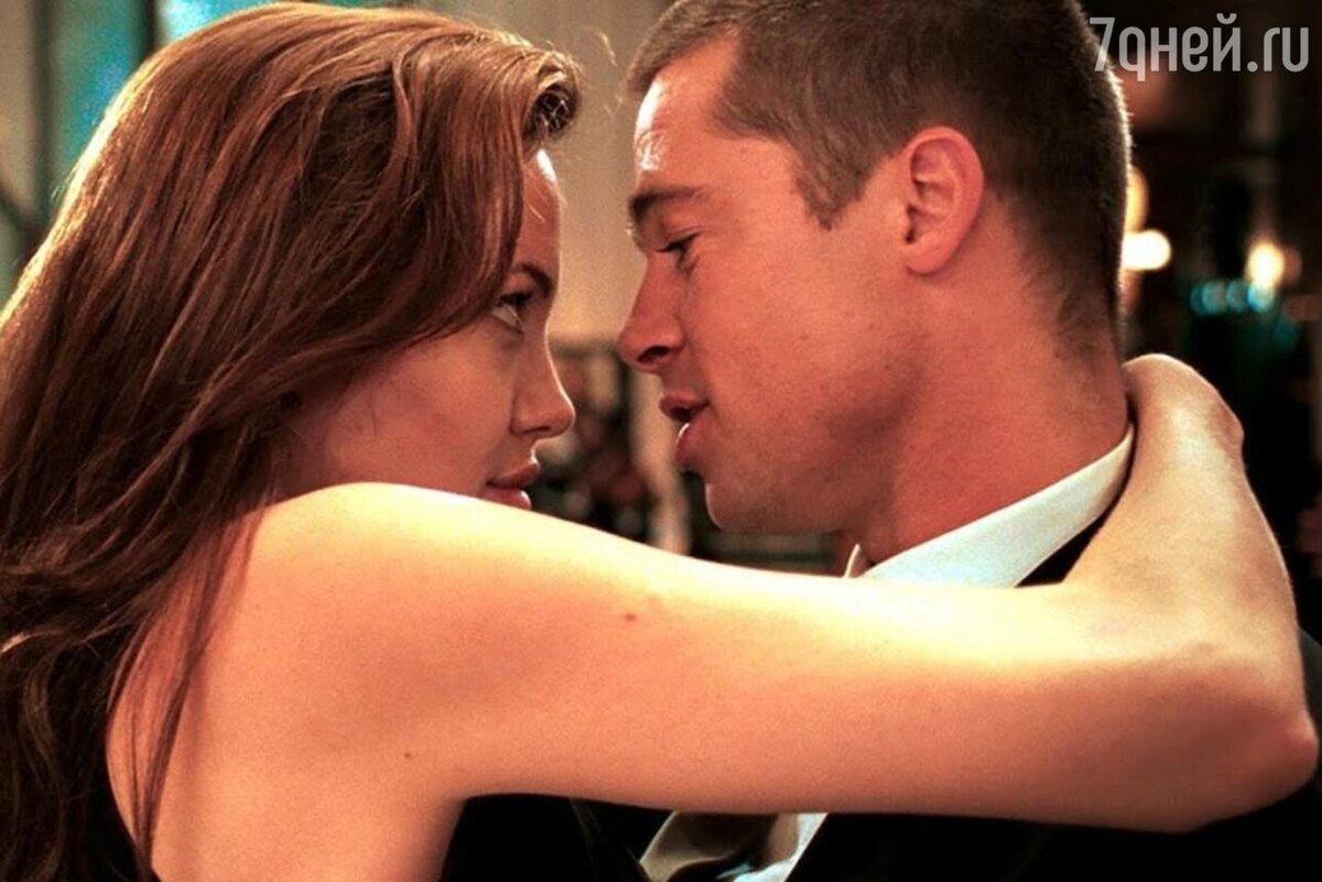    Анджелина Джоли и Брэд Питт кадр фильма "Мистер и миссис Смит"