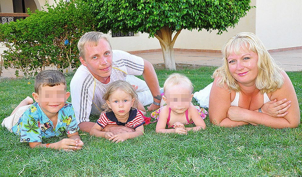 На фото: семья Черниковых