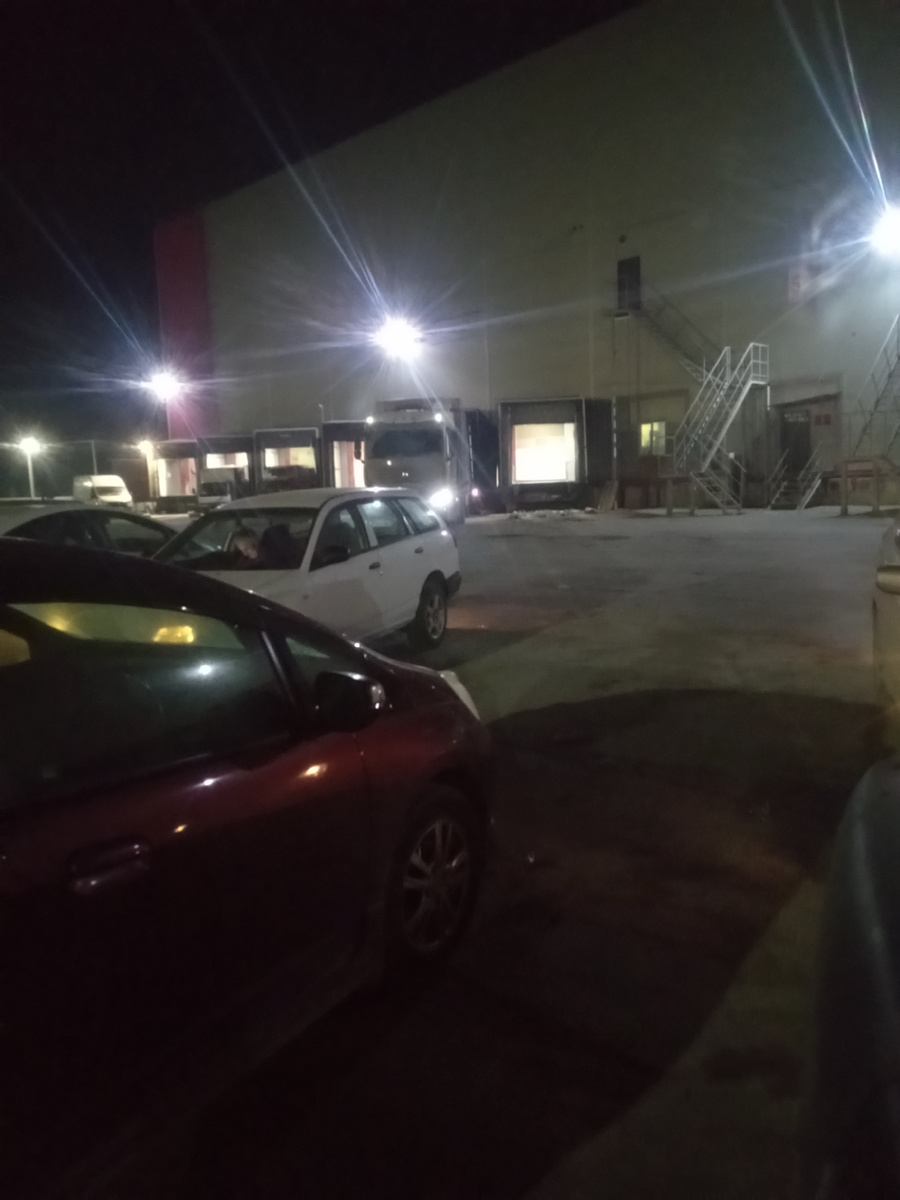 Приехала кормилица наша.