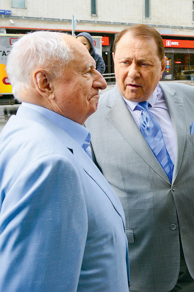    Марк Захаров и Марк Варшавер на сборе труппы «Ленкома». 2017 г. Legion-media