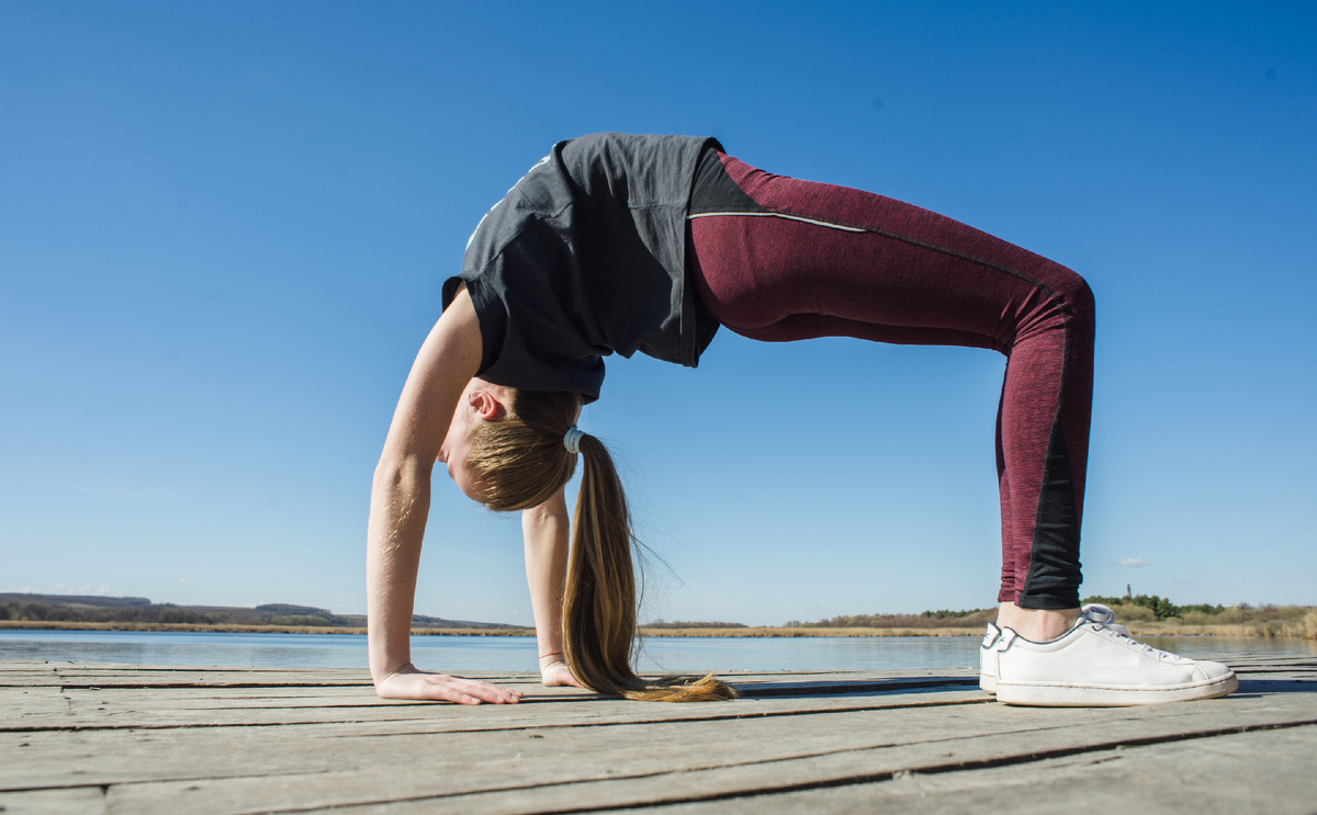 Дханурасана (Мост)