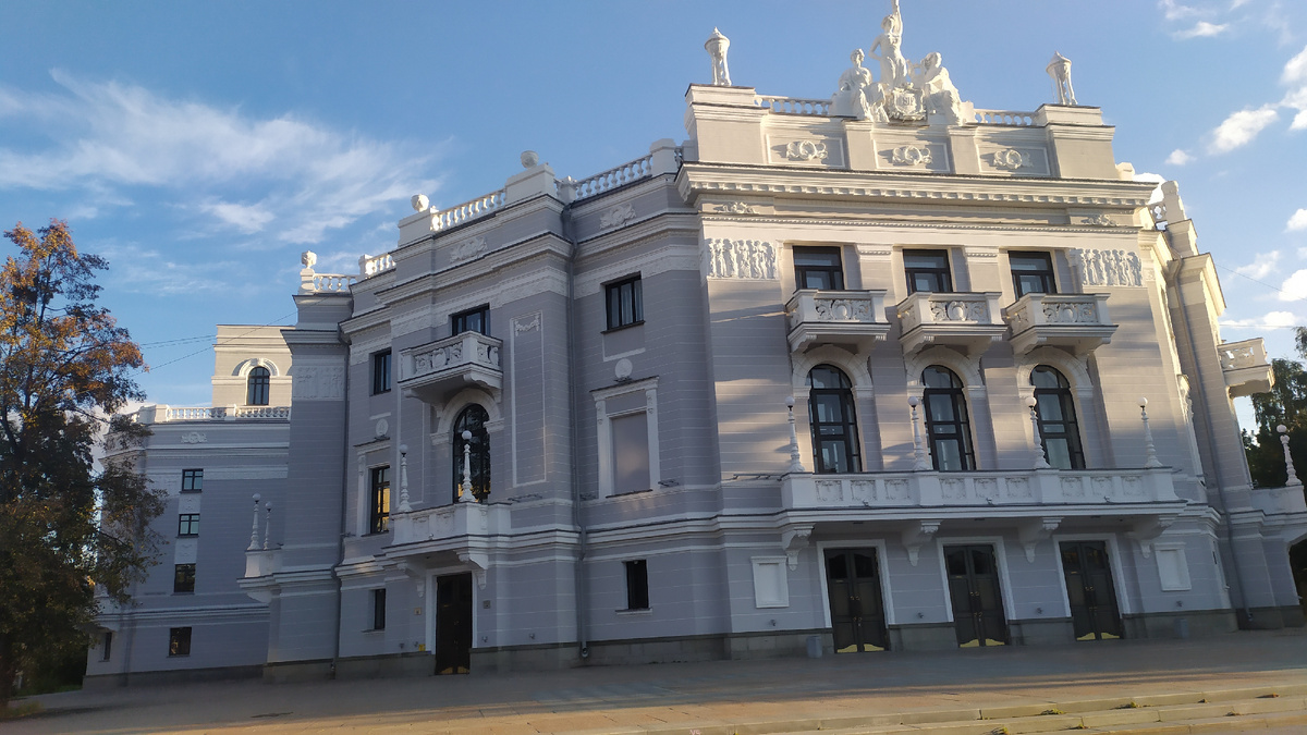 Екатеринбург. Театр оперы и балета. Фото автора