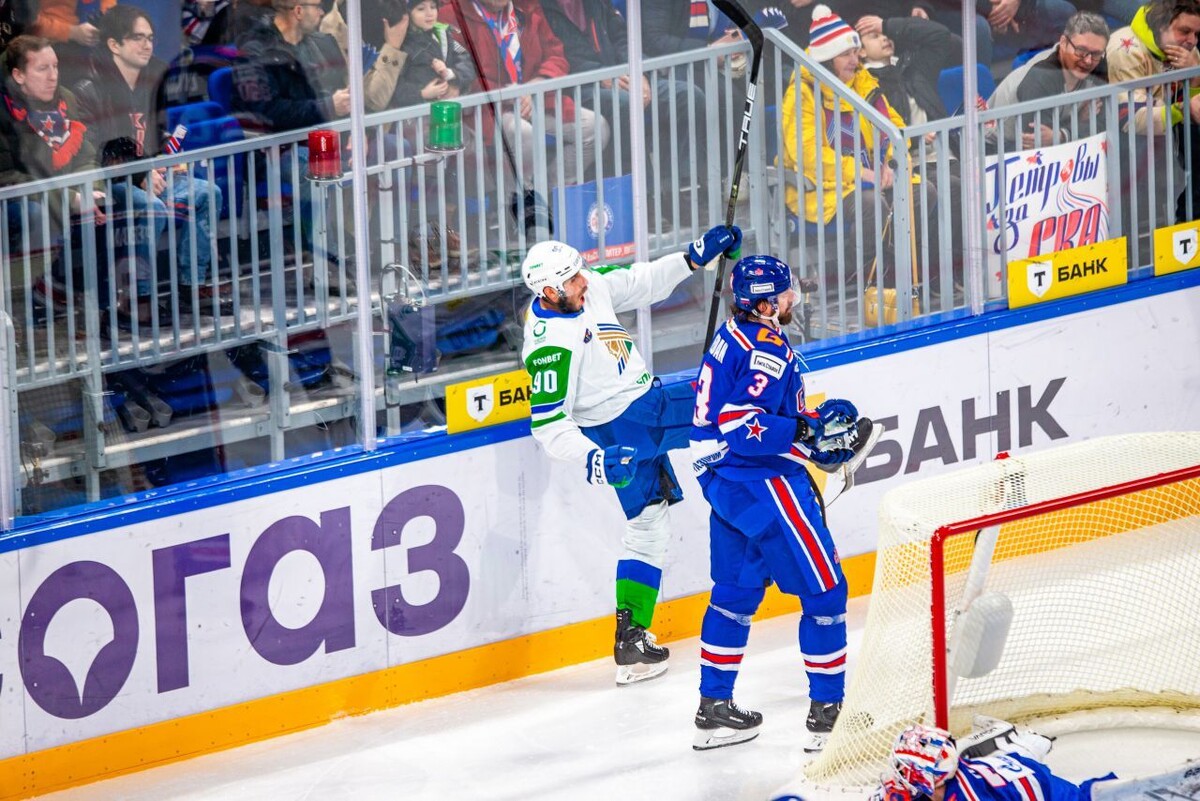    Джошуа Ливо (слева) и Андрей Педан