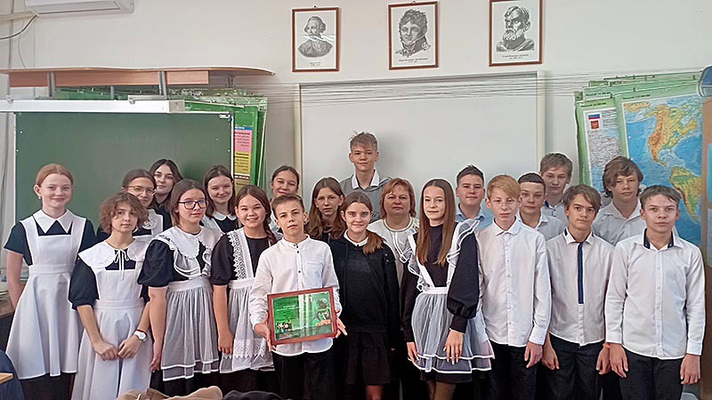    От первой школы – несколько тонн поддержки!