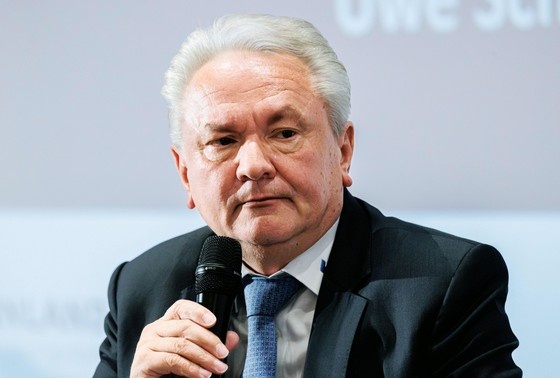    Армин Паппергер