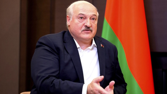    Лукашенко: Зеленский на переговорах с Россией в 2022 году "выкобенивался как мог" Виктория Шварц