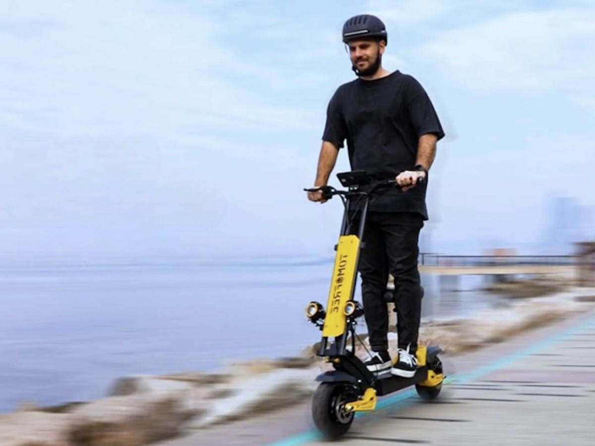    Электросамокат Tomofree BEE Electric Scooter разгоняется до 50 км/ч