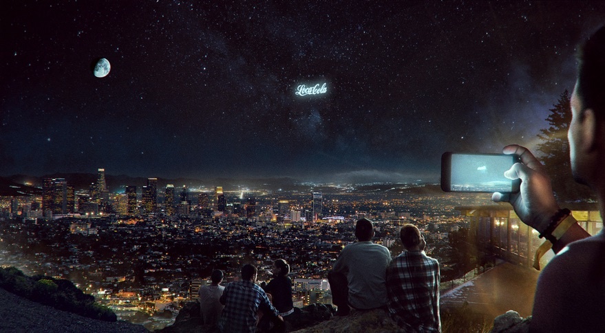 Компания StartRocket предложила использовать спутники, способные отображать корпоративные логотипы или другую рекламу, видимую с земли