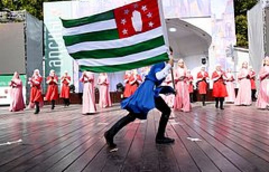    Вслед за Гренландией. Абхазы начали проситься в состав США