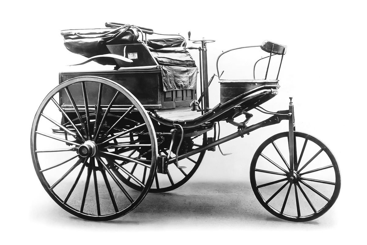 «Patent-Motorwagen» – первый в мире автомобиль.