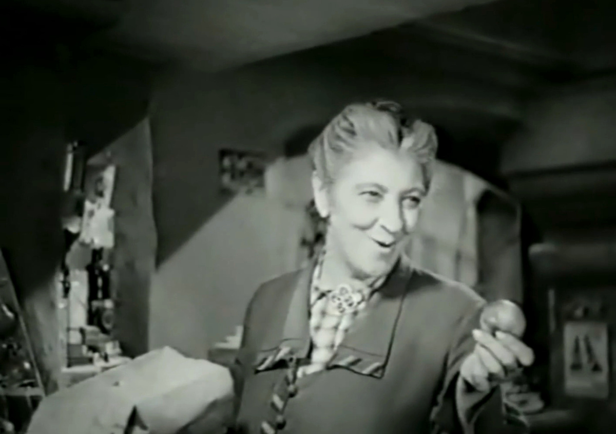 Кадр из кинофильма "Мечта", 1941 г., режиссер Михаил Ромм, сценаристы Евгений Габрилович, Михаил Ромм, композитор Хенрик Варс (скриншот) 